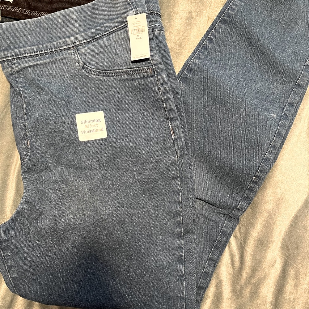 NWT Stretch Jeggings